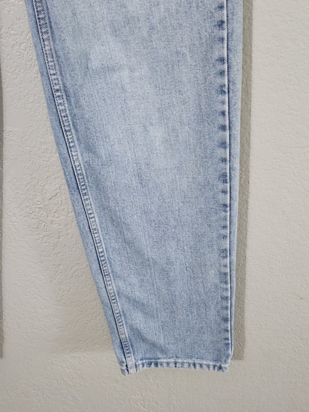 BDG Urban Outfitters High Rise Baggy Light Wash Straight Leg Jeans Womens 25 - Picture 3 of 8